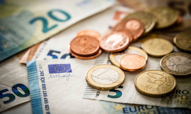 Pričakovati nadaljnje dvige obrestnih mer