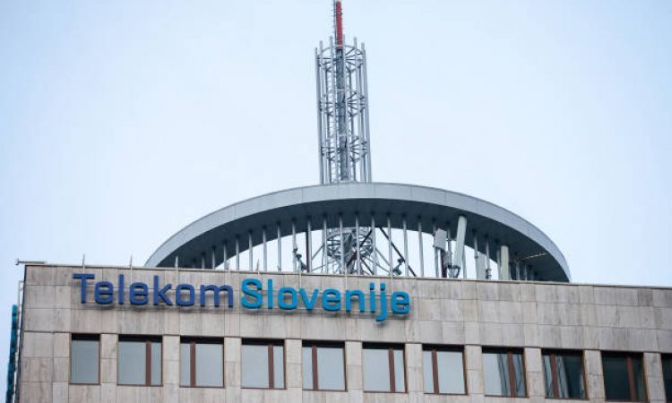 Telekom Slovenije s štirimi novimi nadzorniki na predlog SDH, med njimi Debeljak