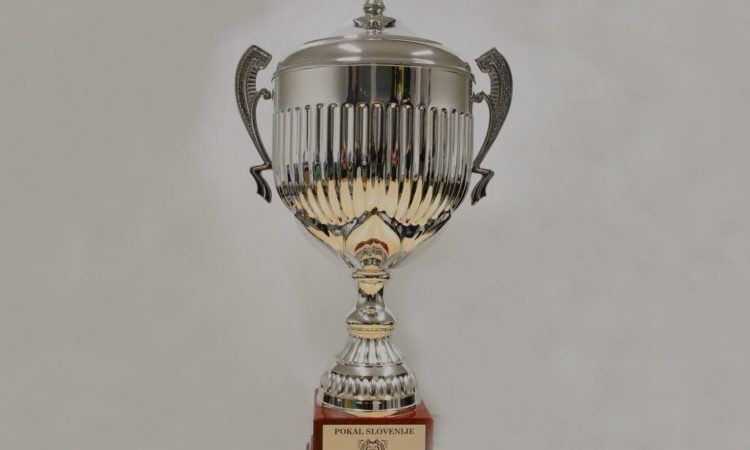 Za hokejski pokal danes prvi derbi sezone