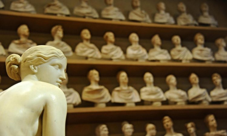 V Firencah na ogled zbirka kiparja Lorenza Bartolinija