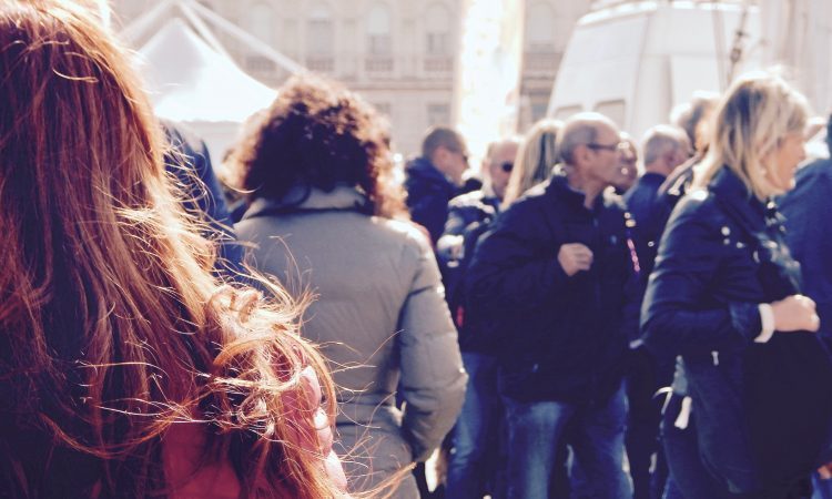Slovenija v prvi polovici leta s 1550 več prebivalci
