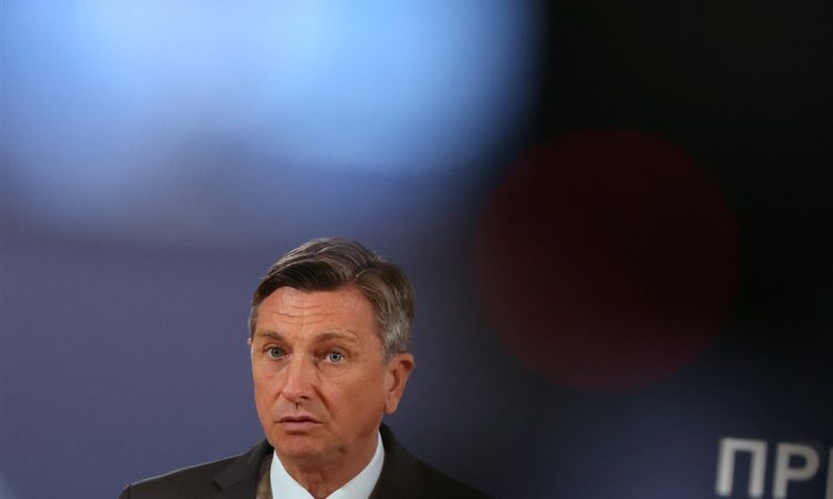 Pahor postavil nova veleposlanika na Norveškem ter v Kuvajtu in Katarju