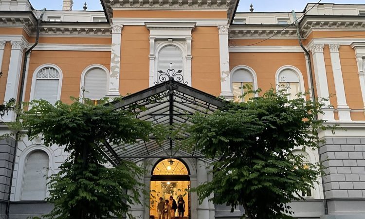 V Muzeju narodne osvoboditve Maribor predstavljajo zbirko orožja