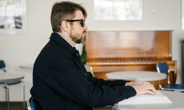 Ljubljanski študenti s posebnimi potrebami in posebnim statusom do ugodnejše obravnave