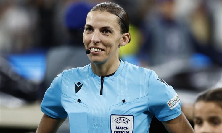 Stephanie Frappart piše sodniško zgodovino svetovnih prvenstev