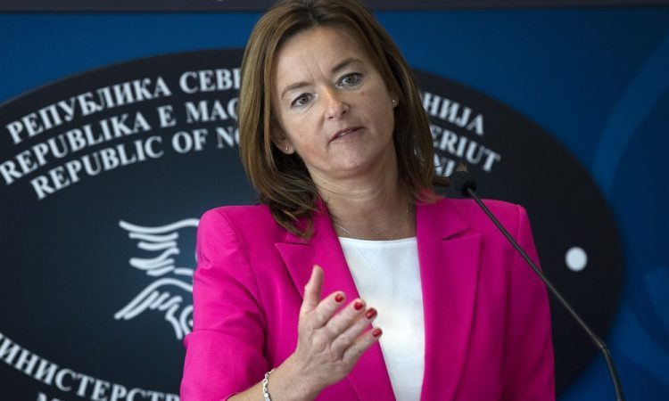Fajon v Podgorici opozorila na možnost prekinitve pogajanj EU s Črno goro