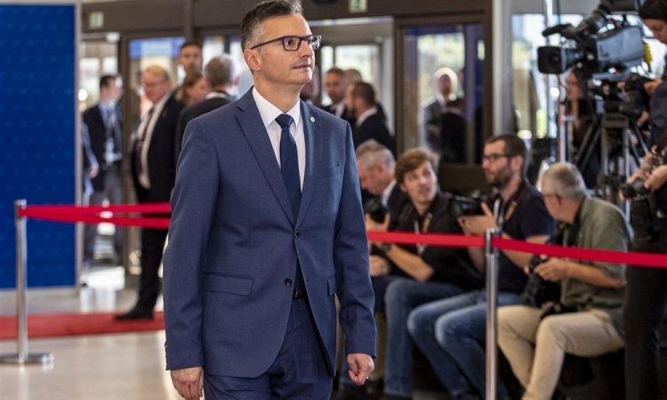Šarec med obiskom slovenskih vojakov na Kosovu napovedal povečanje njihovega števila