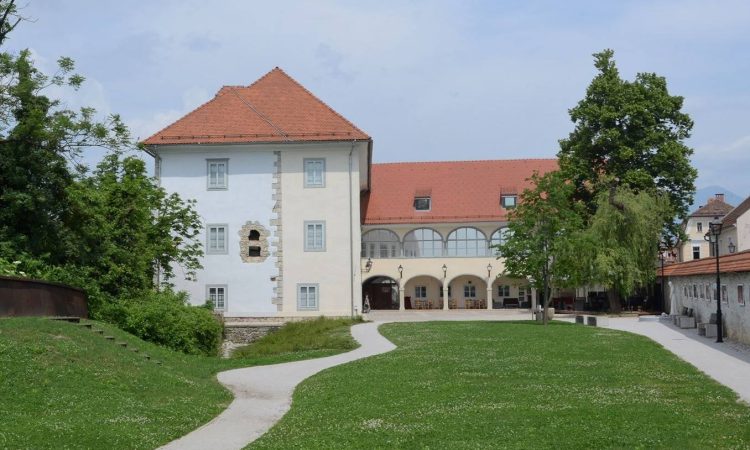 Gorenjski muzej ob 70-letnici odpira dve razstavi