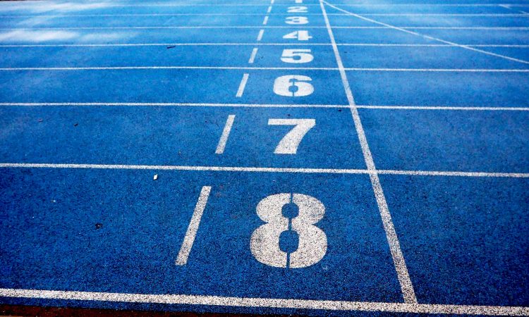Svetovna atletika dovolila nastope še šestim Rusom, a ti zaradi vojne ne morejo tekmovati