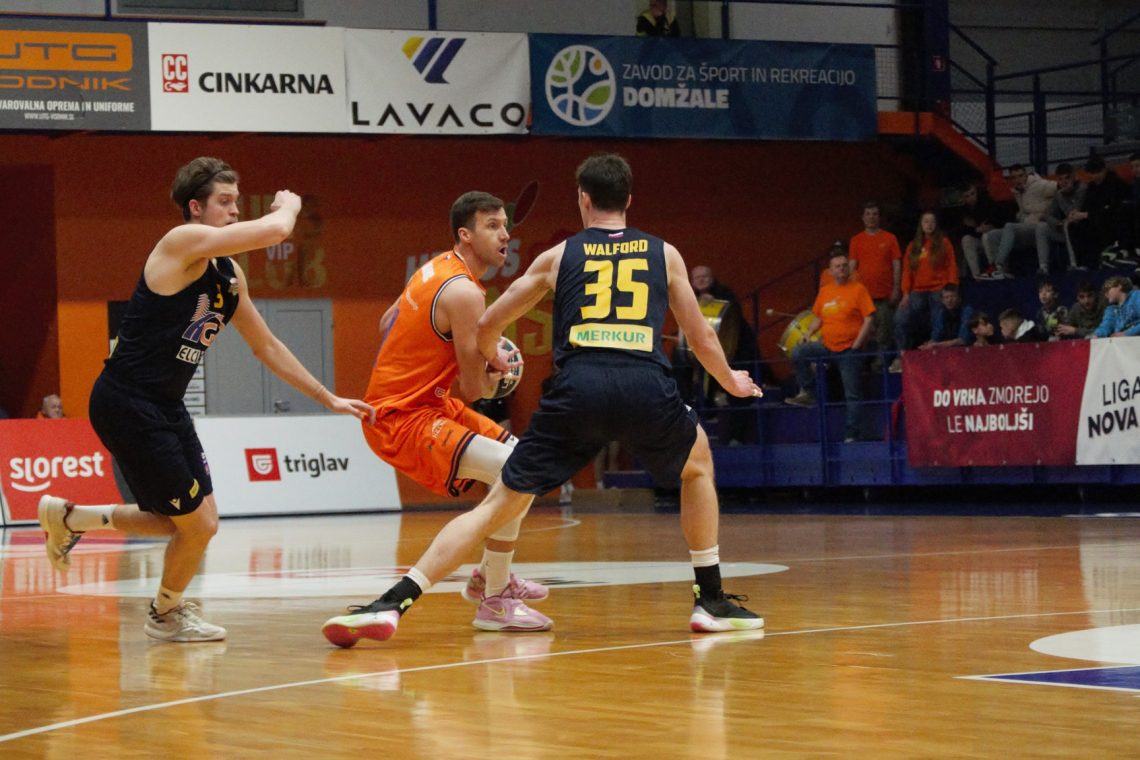 Helios Suns - GGD Šenčur 73:75 (17:15, 38:32, 54:55) 