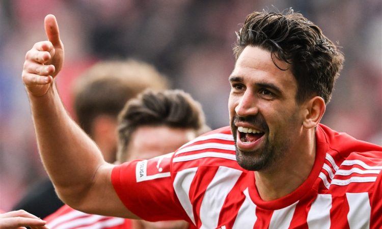 Khedira podaljšal z Unionom