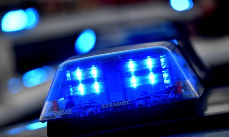 Huda prometna nesreča na območju Škofje Loke z udeležbo voznika avtobusa in otroka