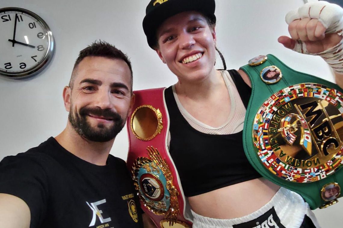 Ema Kozin svetovna prvakinja po verzijah WBO in WBC