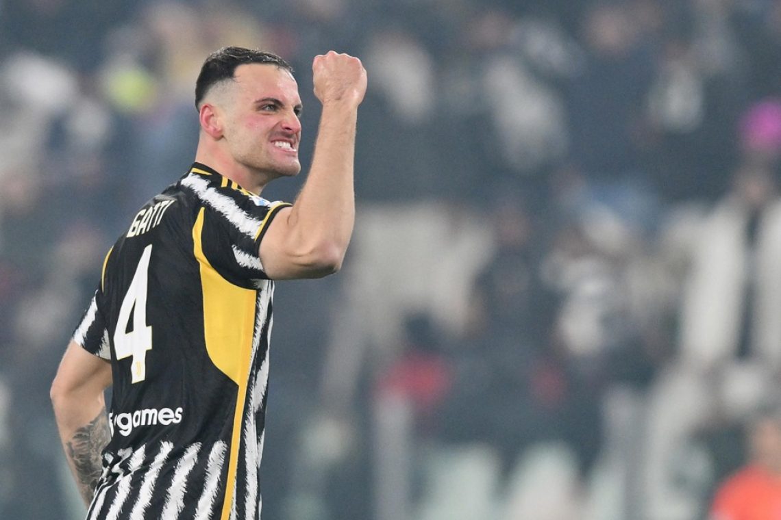 Juventus po zmagi nad Napolijem znova pred Interjem