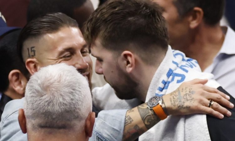 Dallas z odločno predstavo na četrti tekmi preprečili Bostonovo metlo 