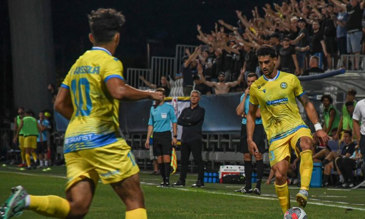 Nogometaši Kopra so premagali Nafto 1903 s 3:0