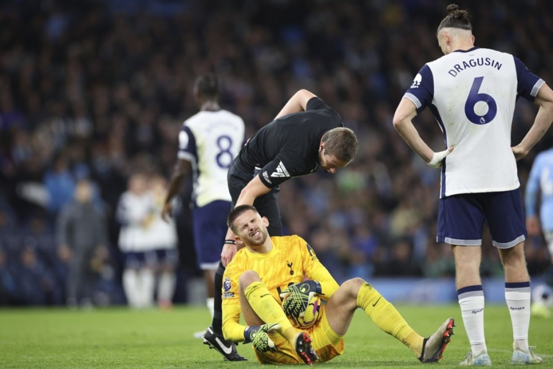 Tottenham več mesecev brez prvega vratarja