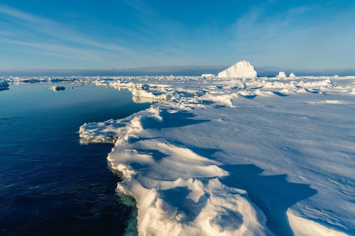 NOAA: Arktika po novem oddaja več ogljika, kot ga absorbira