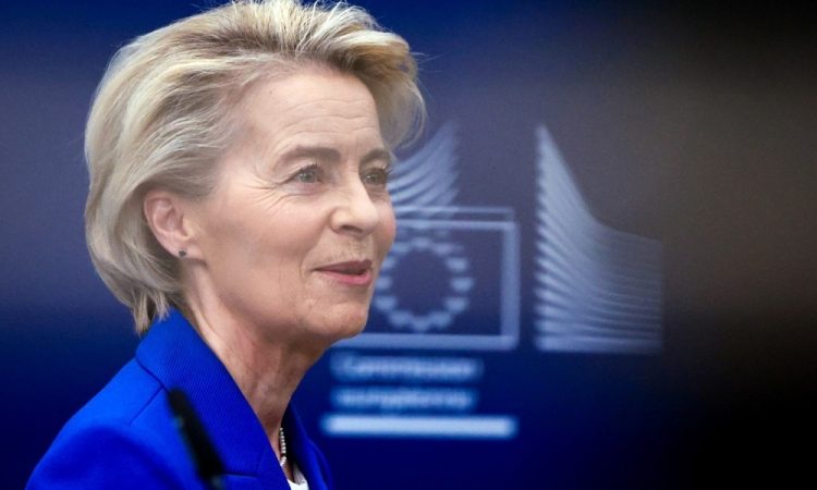 EU predlaga 800-milijardni načrt za krepitev obrambe