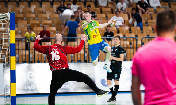 Rokometaši Celja Pivovarne Laško so premagali Slovenj Gradec s 35:31
