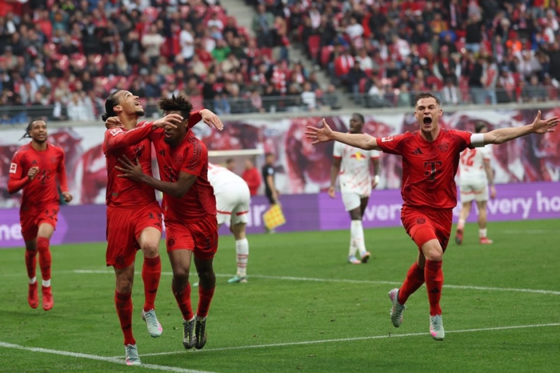 Bayern vsaj do nedelje še brez naslova, Šeško med strelci