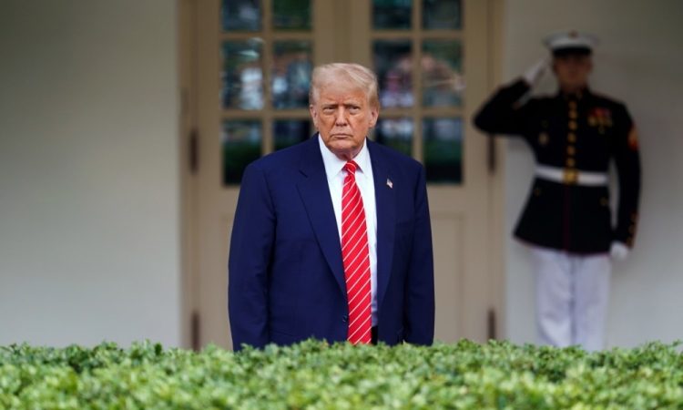 Trump pozval k 30-dnevnemu premirju v Ukrajini in napovedal sankcije za kršitelje