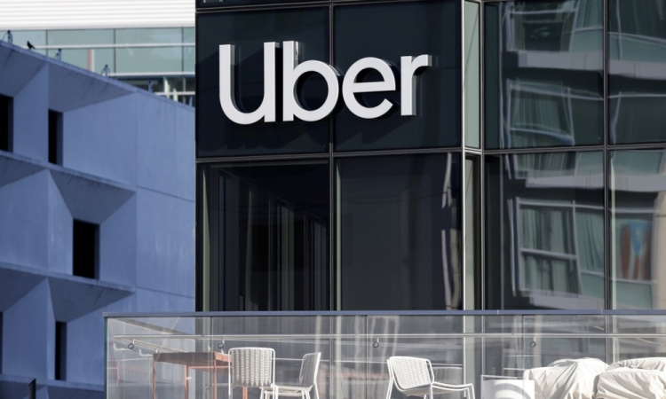 Uber začel obratovati v Ljubljani