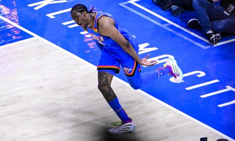 Zaradi napisa na majici v NBA ob 25.000 dolarjev