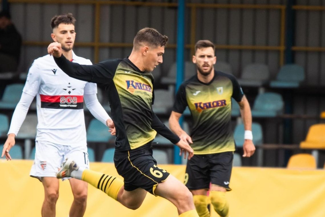 Nogometaši Primorja so premagali Kalcer Radomlje z 1:0 