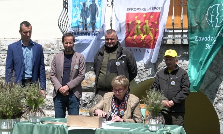 Teden gozdov letos v znamenju povezovanja in obletnic