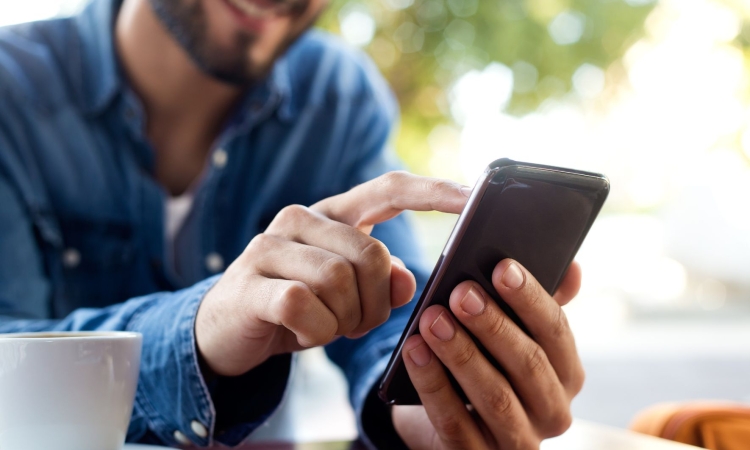 Uporabniki mobilne telefonije v četrtletju več potovali v tujino