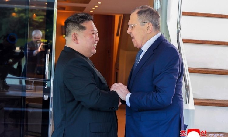 Kim Jong-un zagotovil Moskvi popolno podporo glede Ukrajine