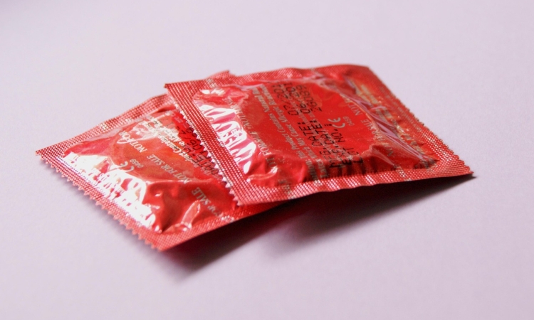 Pornografija med rekreacijo in zasvojenostjo