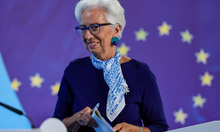 ECB bo ohranila obrestne mere nespremenjene, analitiki menijo, da se je cikel zniževanja ustavil