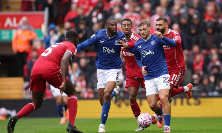 Liverpool še do pete prvenstvene zmage