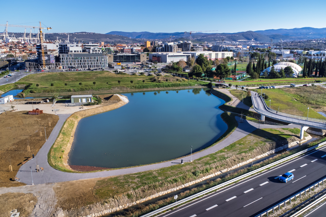V Kopru dokončali zadrževalnik in uredili nove parkovne poti