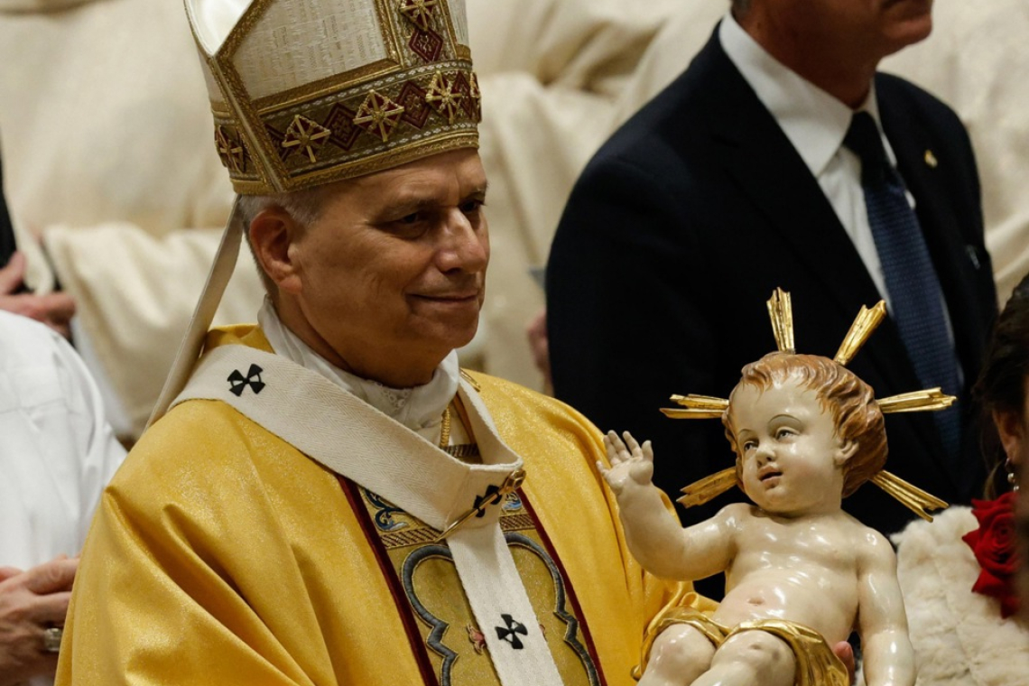 Papež Leon XIV. v poslanici pozval k razoroženemu in zaupljivemu miru