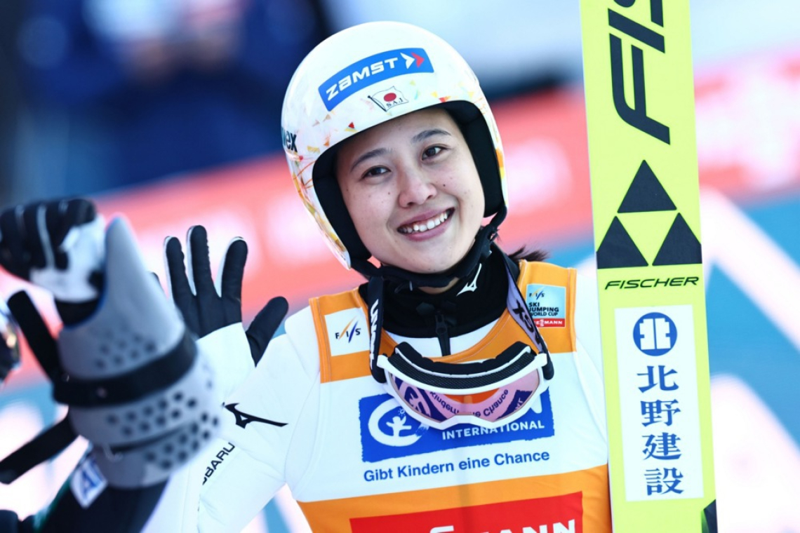 Maruyama do prepričljive zmage v Zau, Prevc tik pod zmagovalnim odrom 