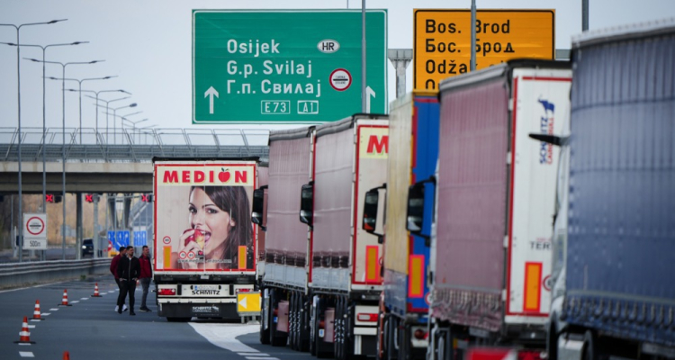 Na mejah EU začenja veljati nov elektronski nadzor
