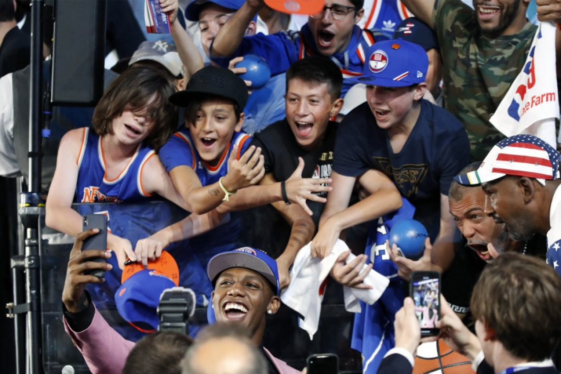 NY Knicks pometli s Philadelphio in napredovali med najboljšo četverico lige NBA